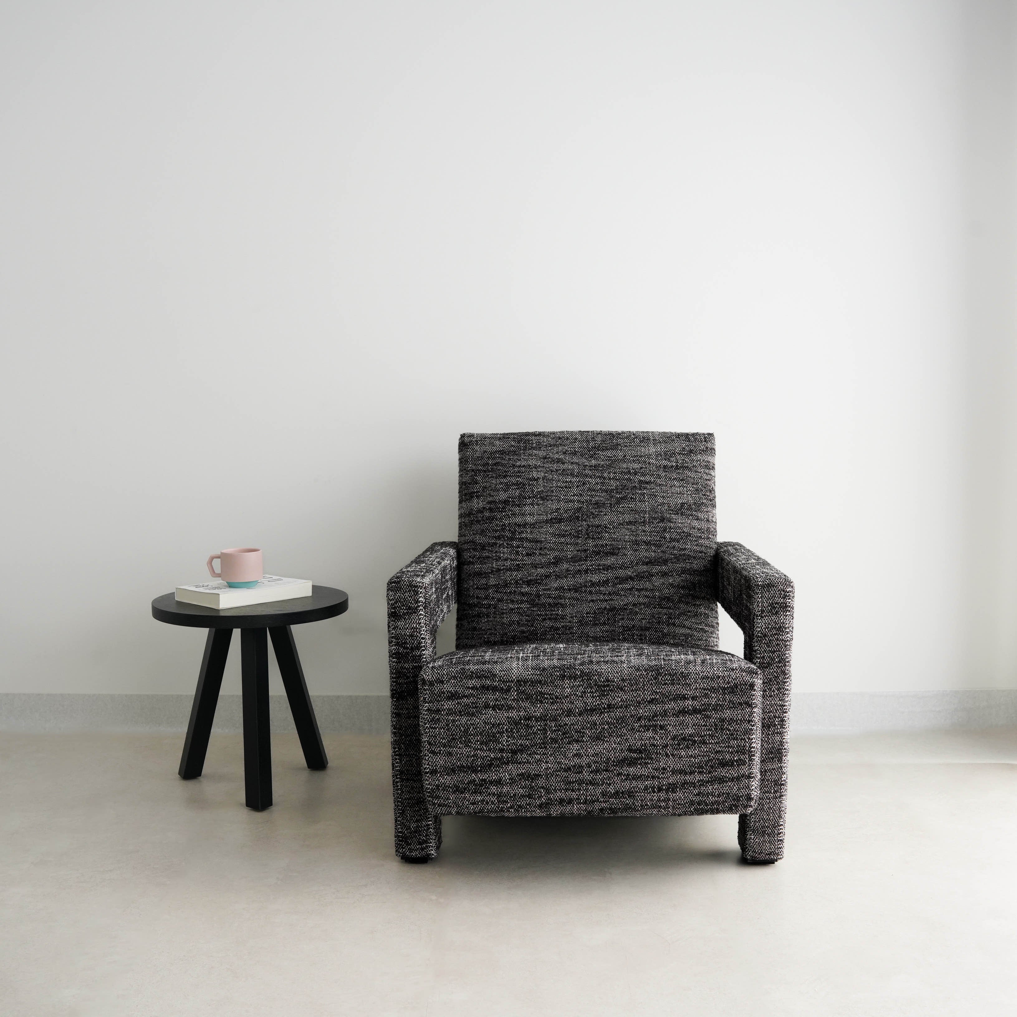 Monophy Armchair