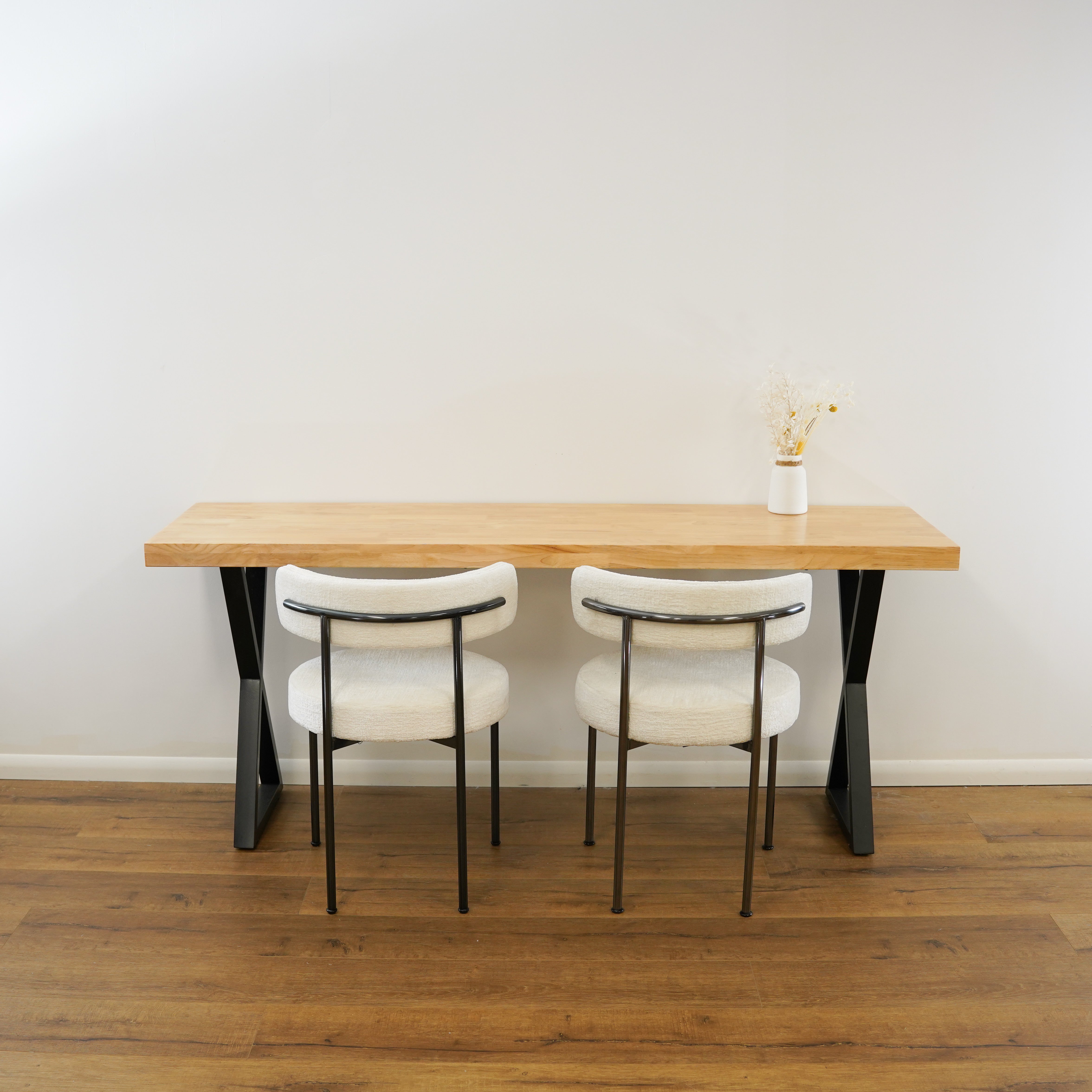 Elowen Table