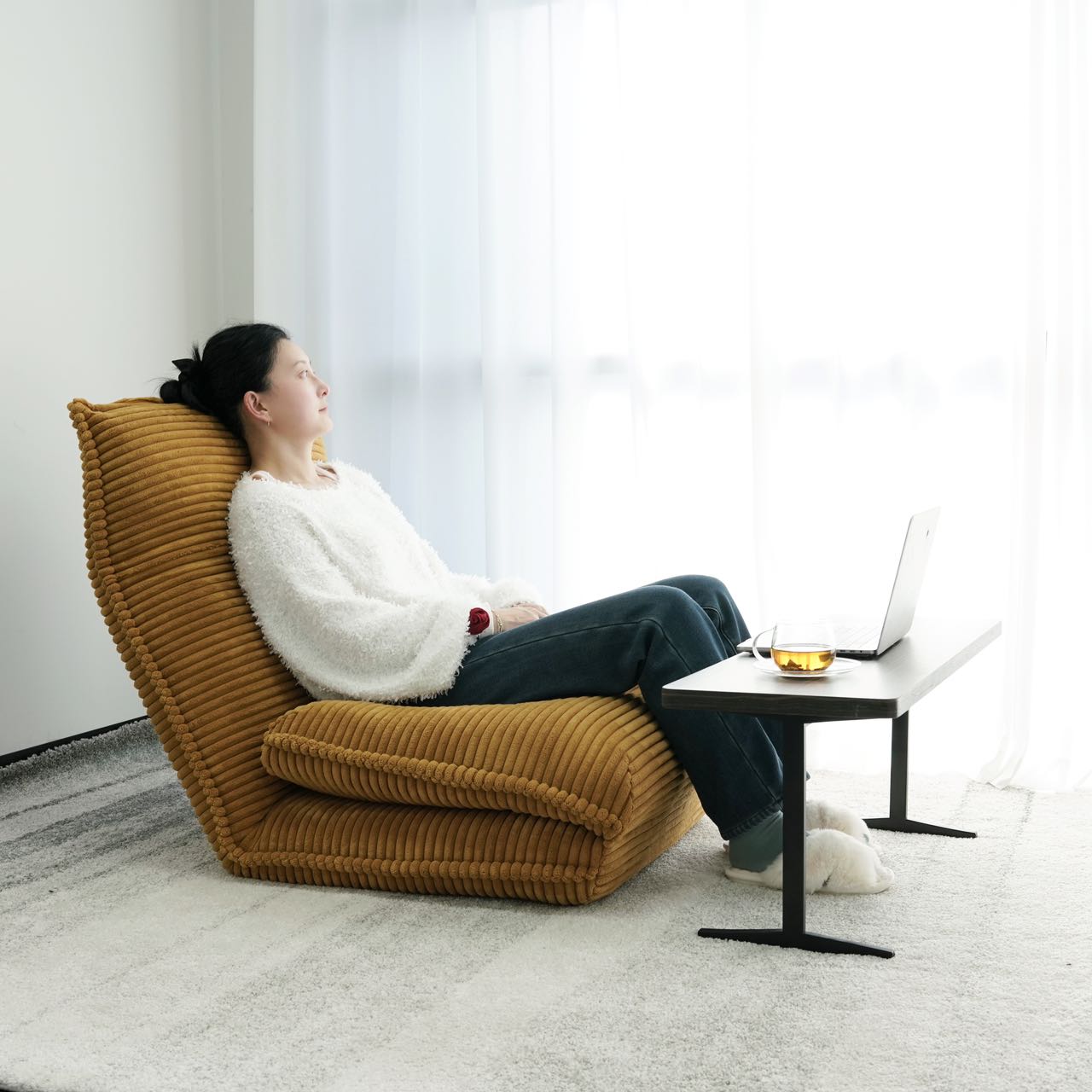 Latia Rollable Sofabed