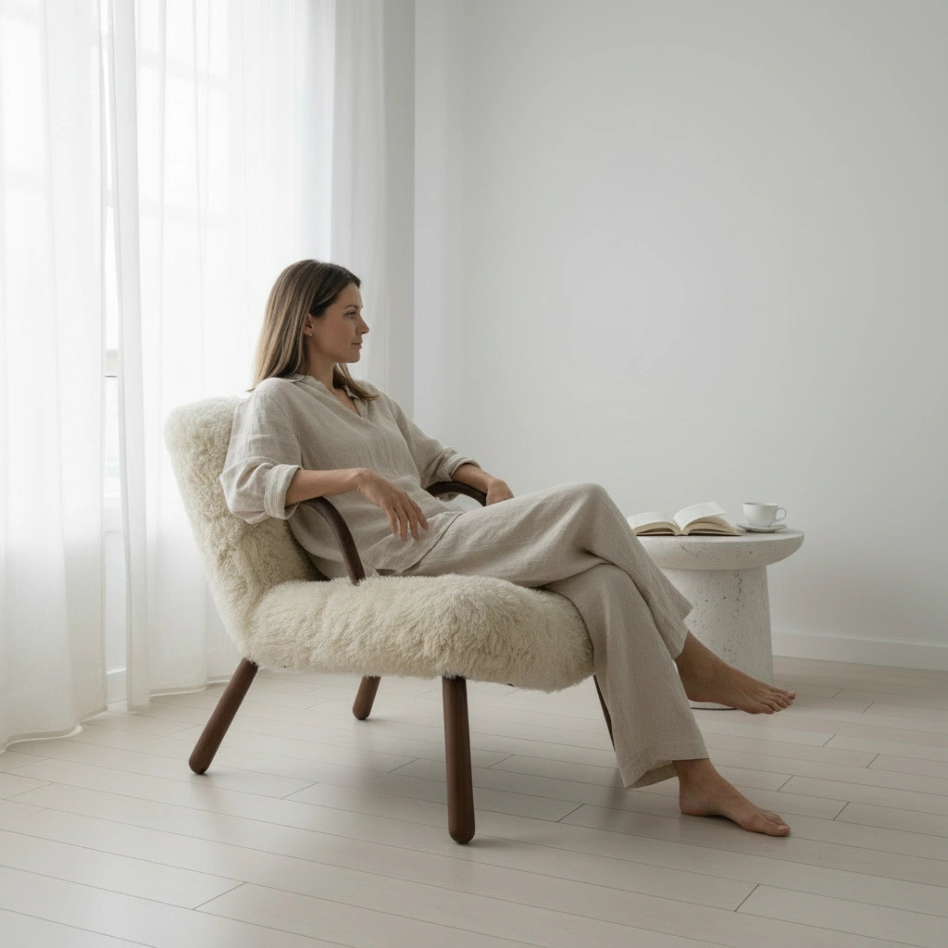 Zooye Armchair