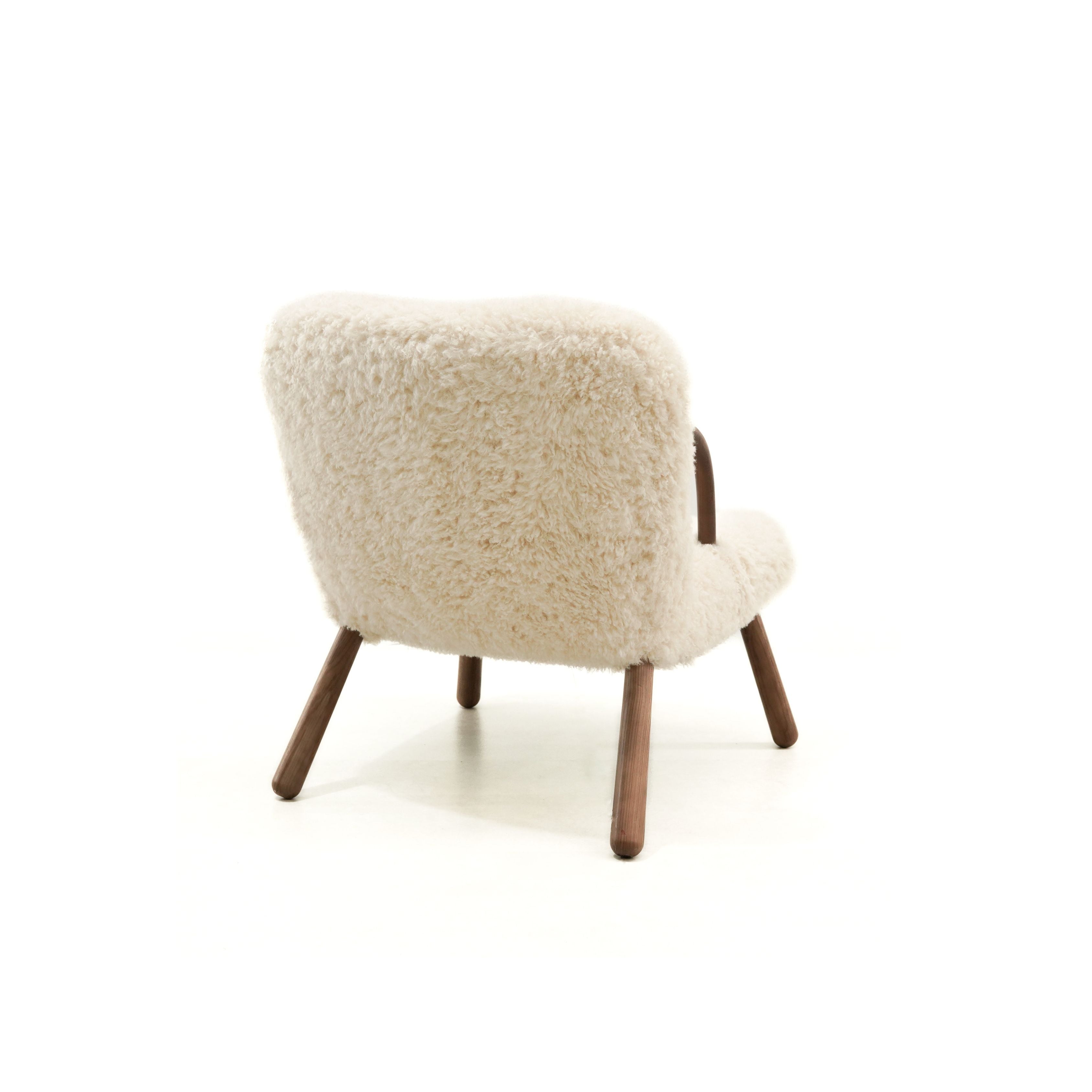 Zooye Armchair