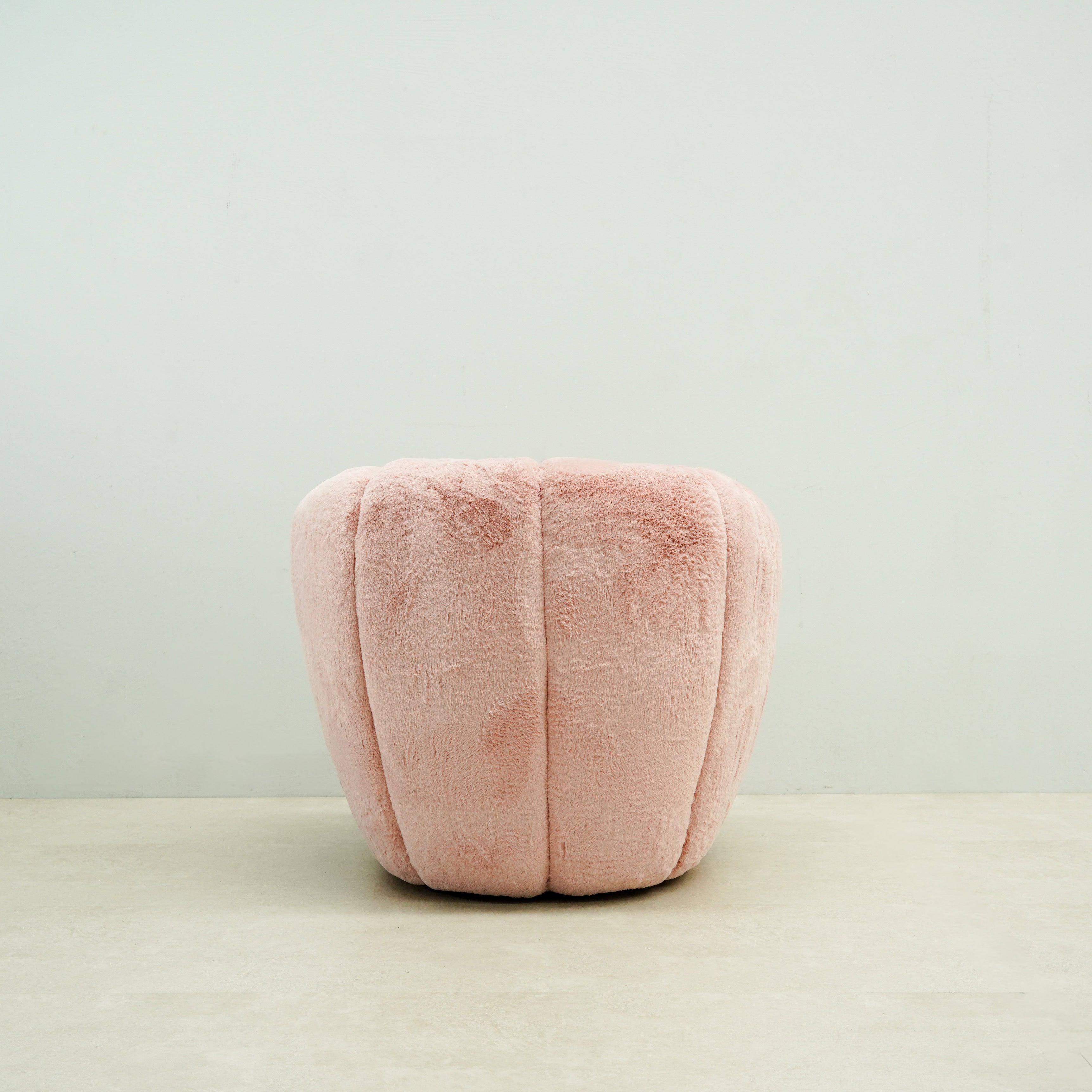 Elleet Swivel Armchair