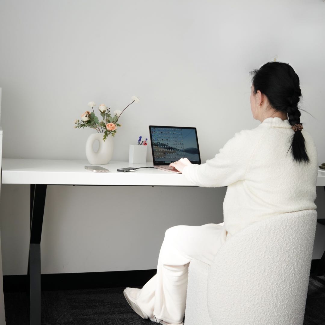 Flower Dressing Chair