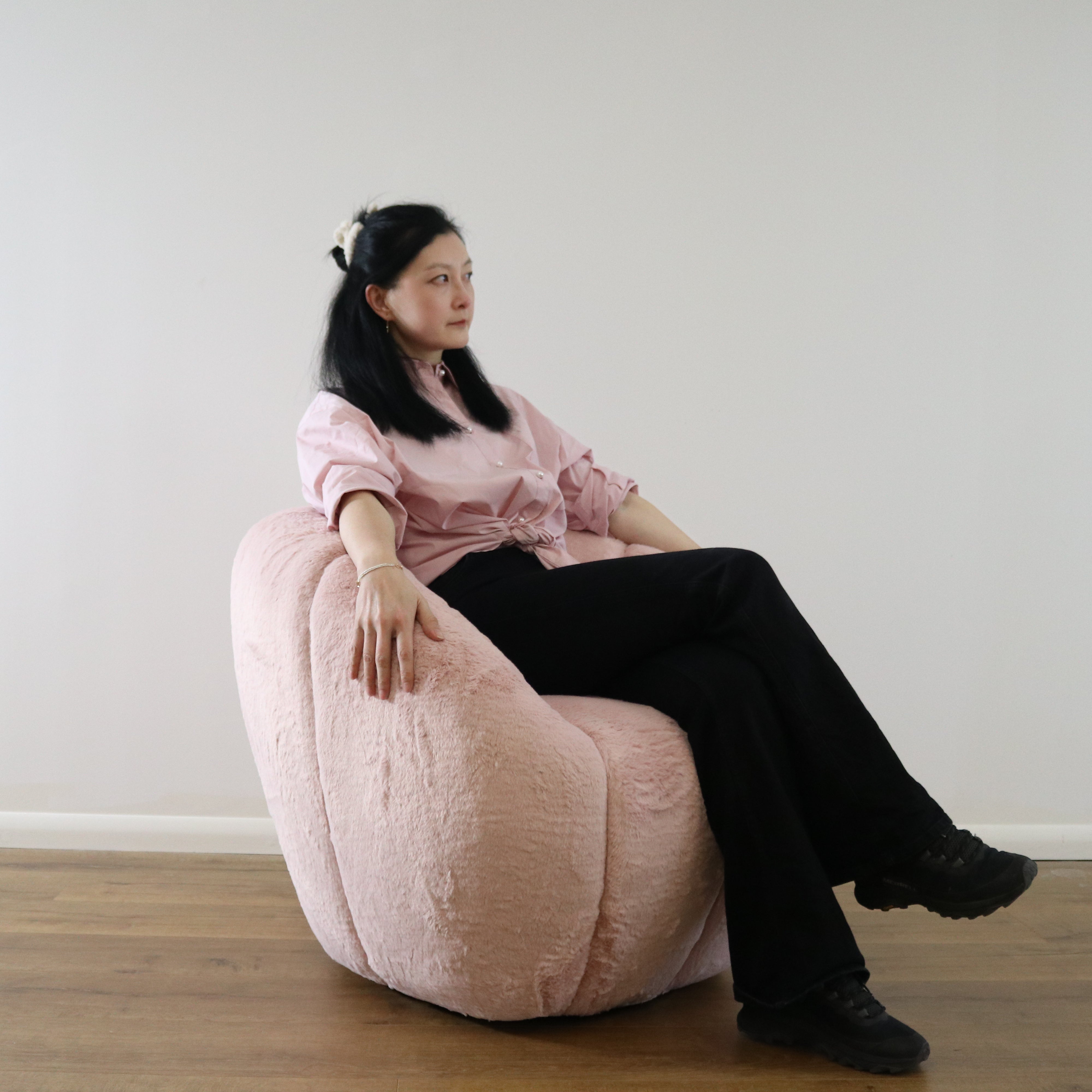 Elleet Swivel Armchair