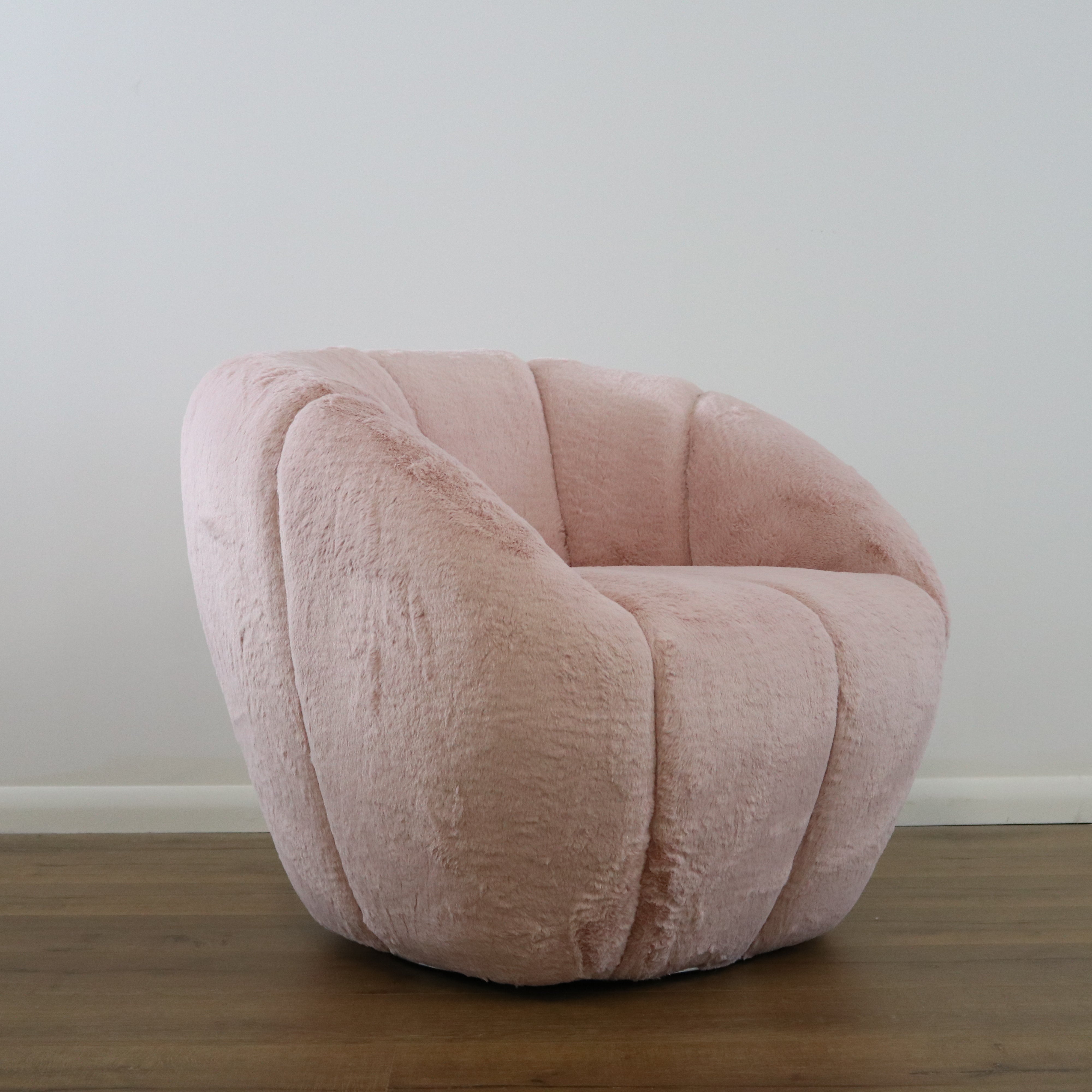 Elleet Swivel Armchair