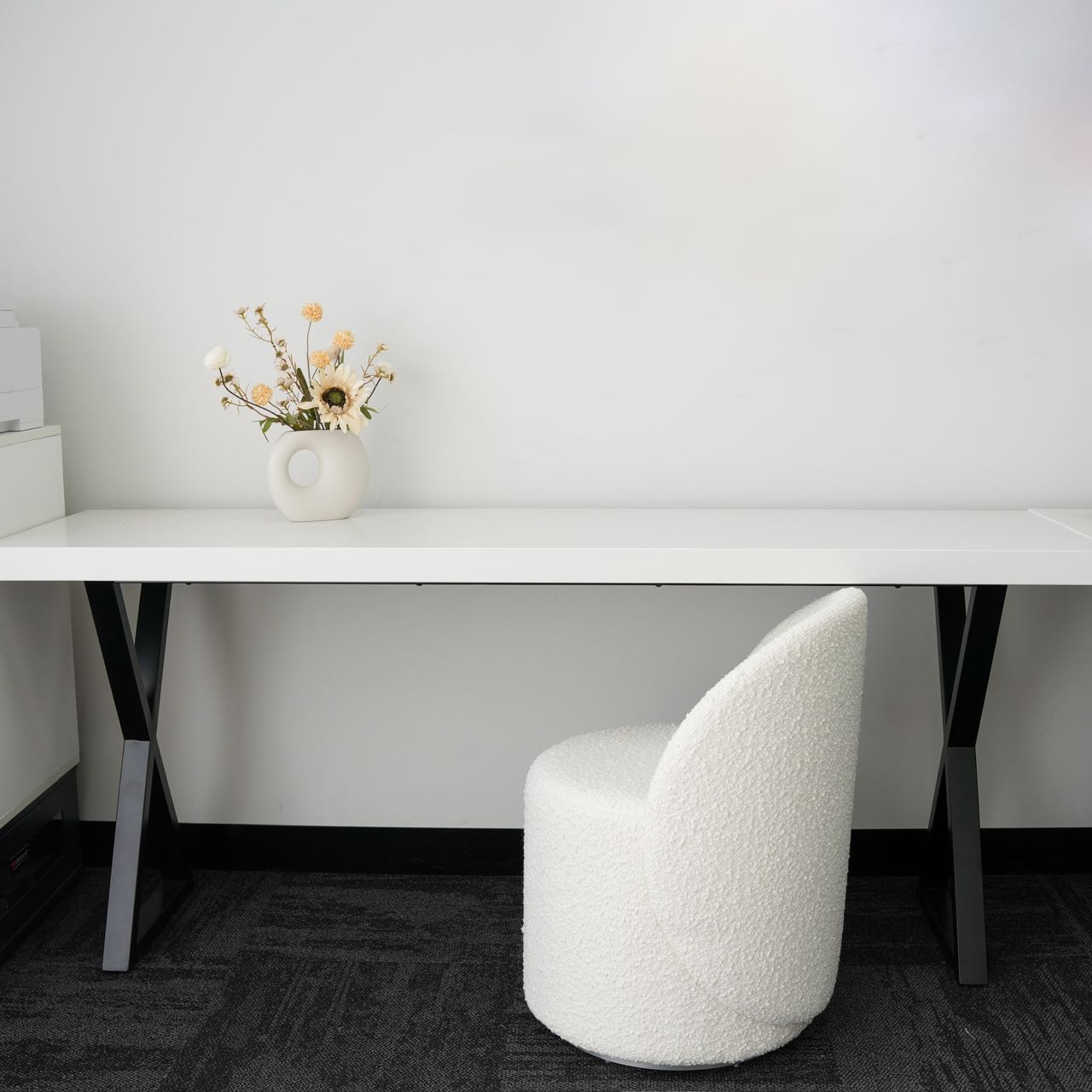Elowen Table