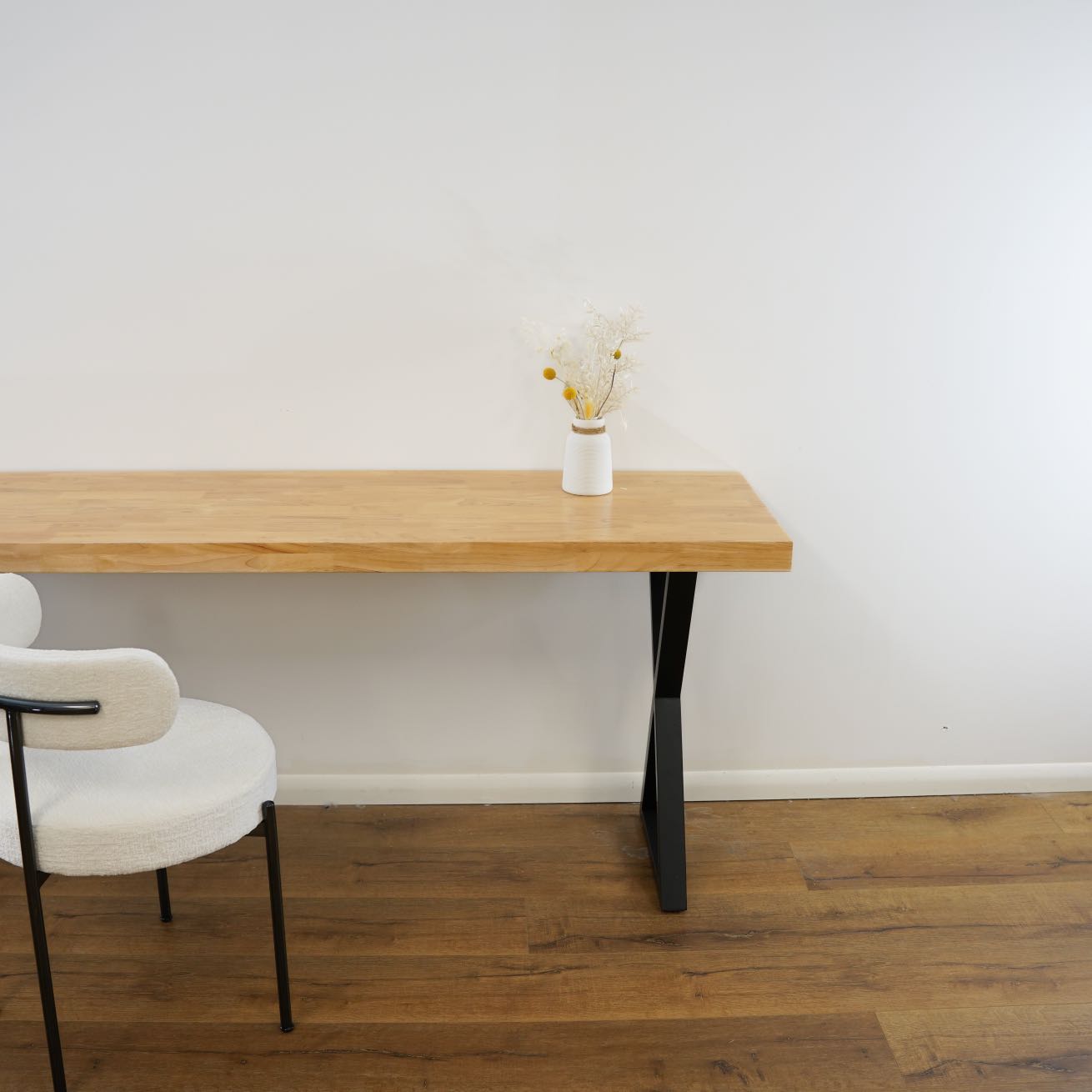 Elowen Table