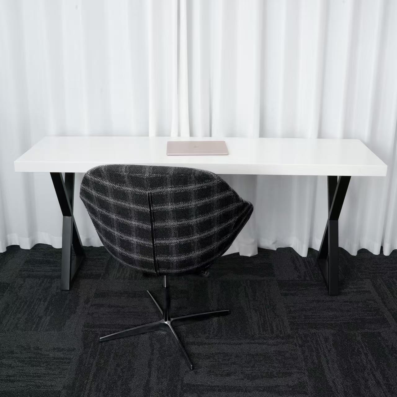 Elowen Table