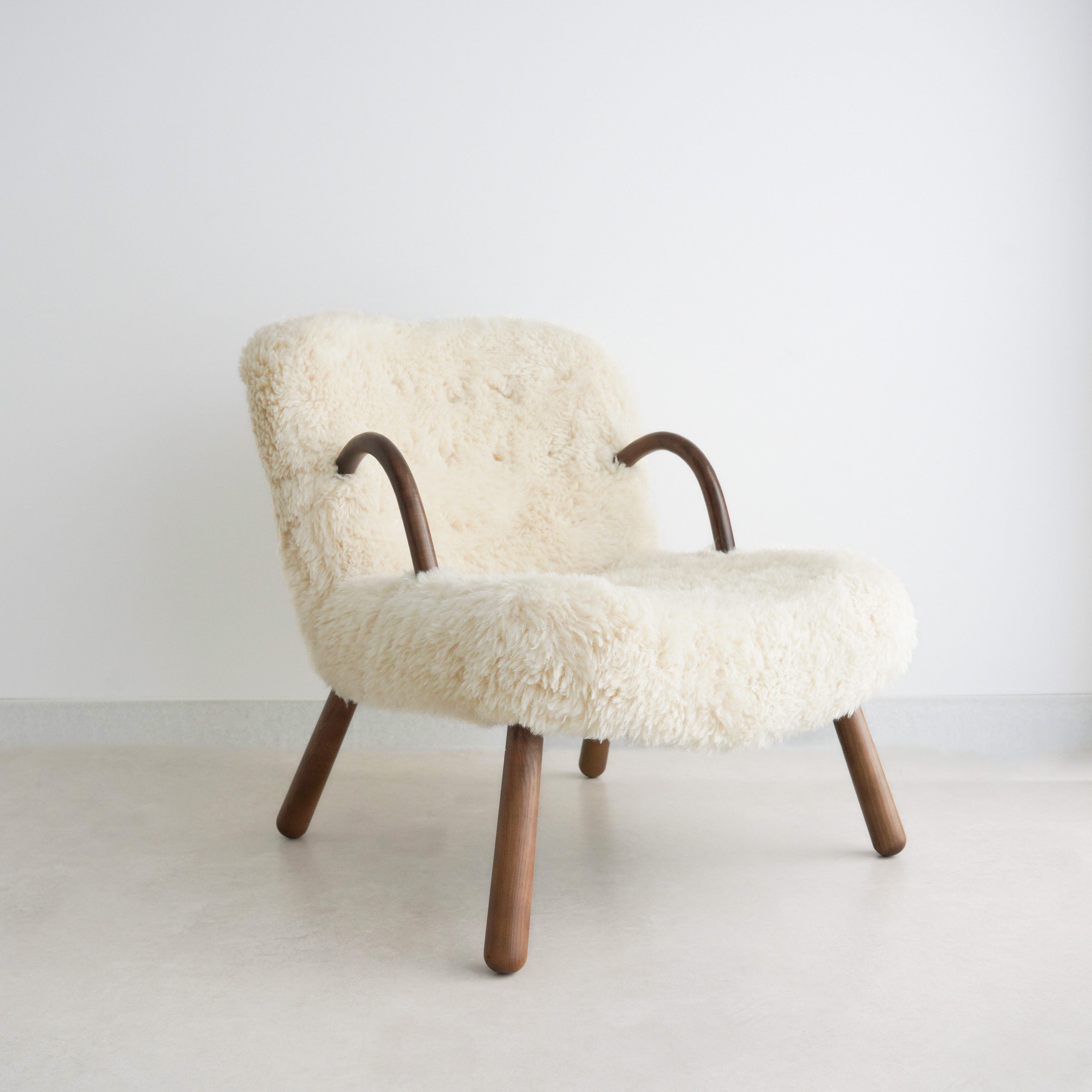Zooye Armchair