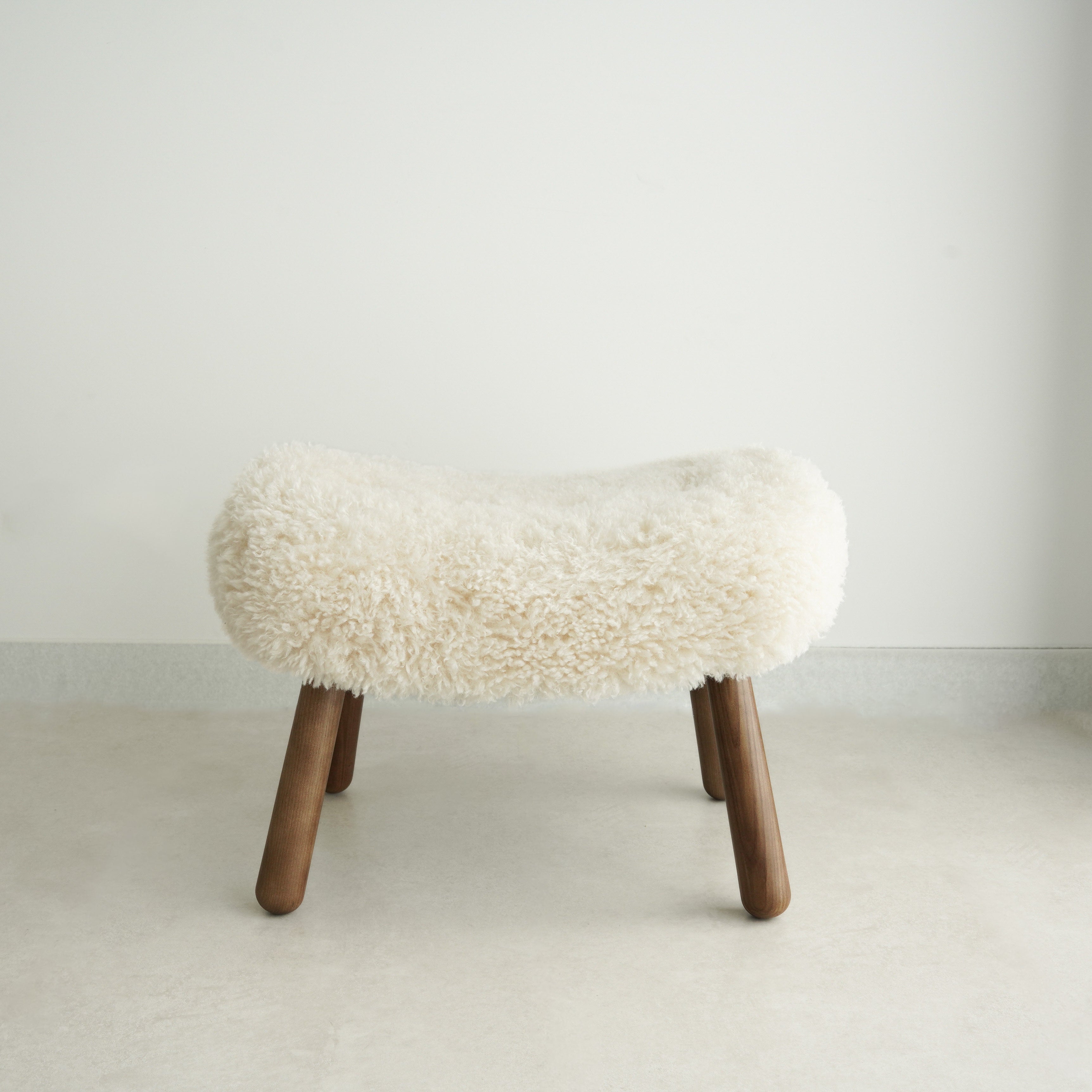 Zooye Armchair