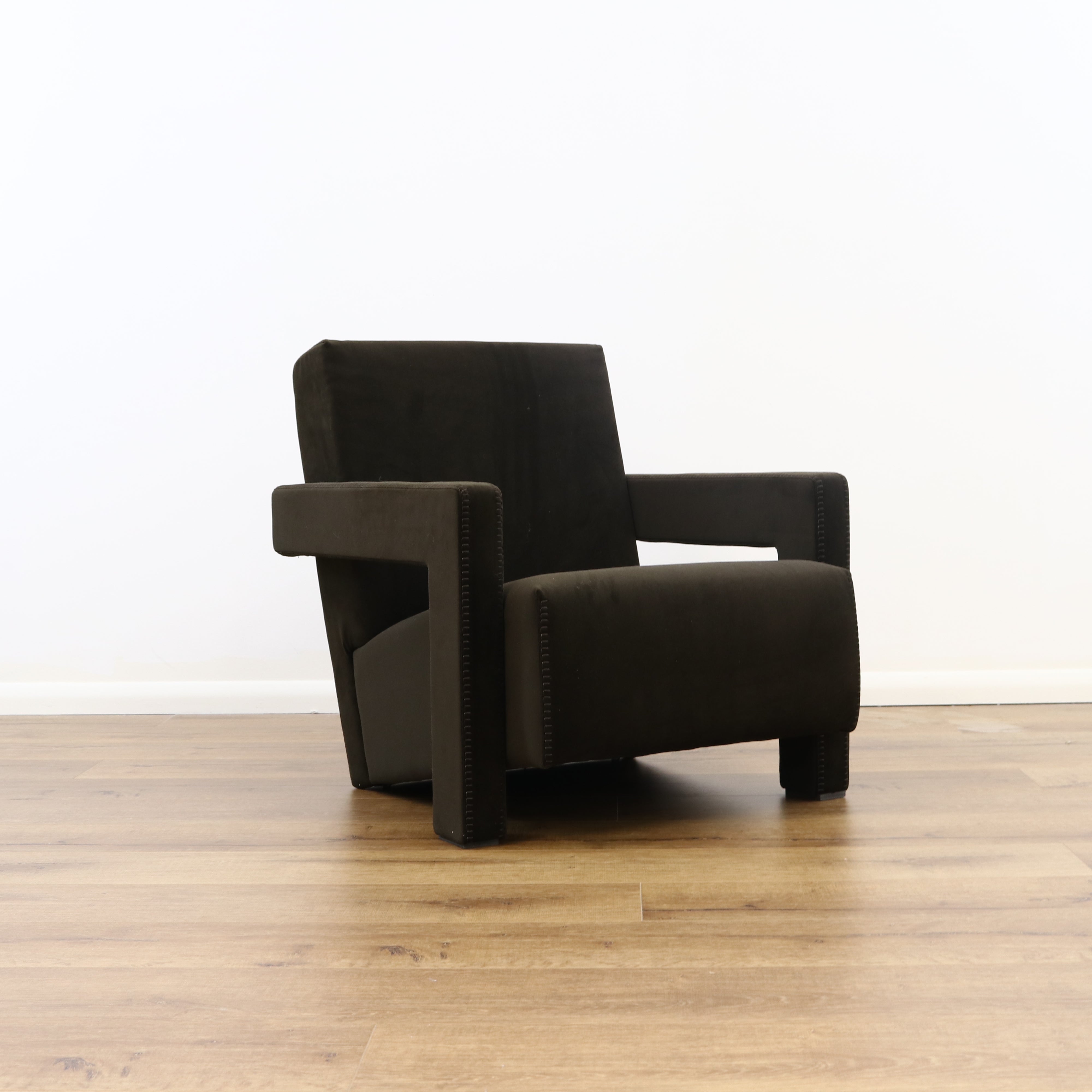 Monophy  Armchair